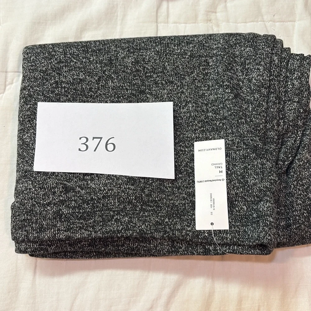 NWT Old Navy Women's Tall Gray Knit Pencil Skirt - Size M - Versatile & Recycled